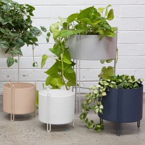 Flax Metal Planter Pot